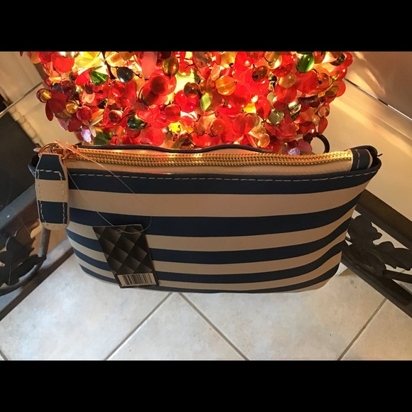 💋 Mollie Jacobs Makeup Bag + Bonus Lipstick - Picture 4 of 6